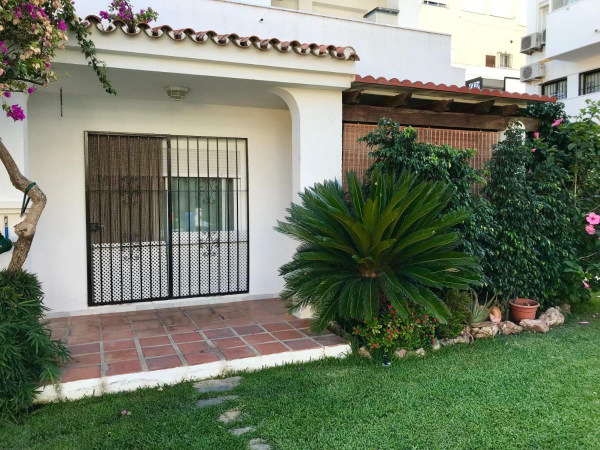 Apartamento Holidays On The Beach Torremolinos Bagian luar foto