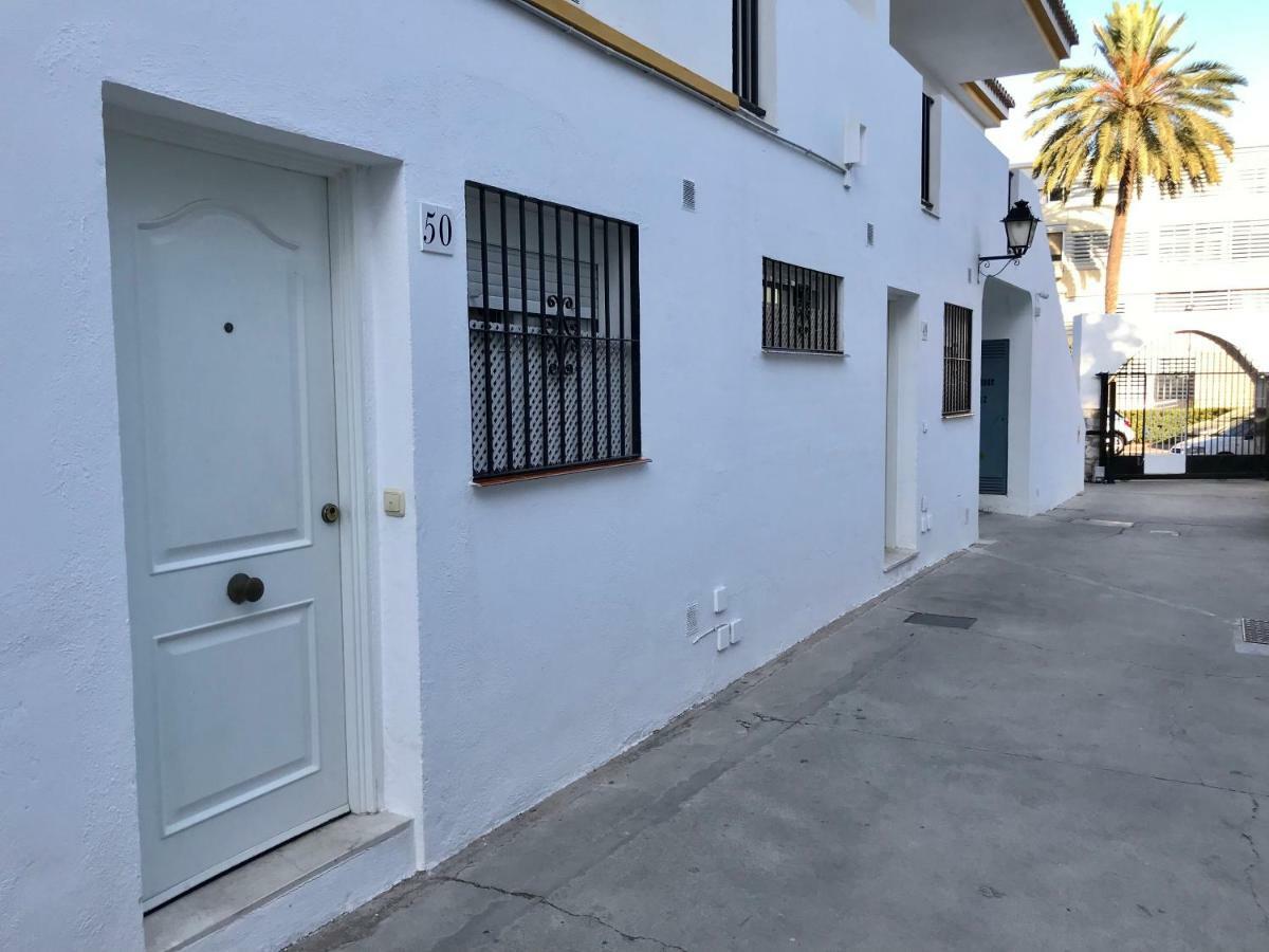 Apartamento Holidays On The Beach Torremolinos Bagian luar foto